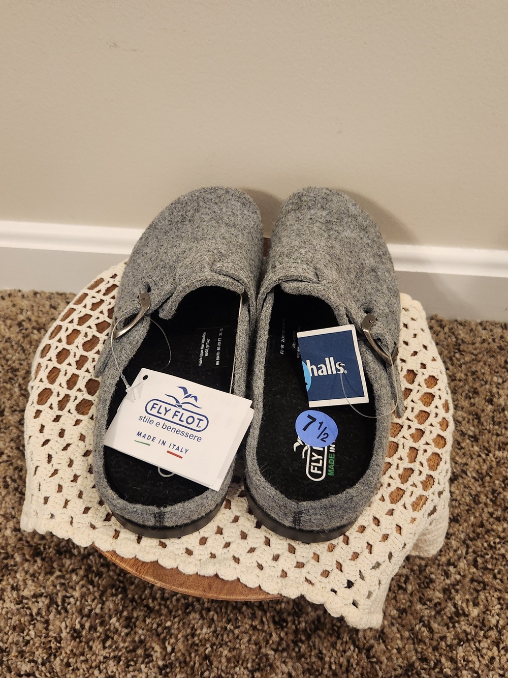 Fly Flot Women's Size 7.5 Gray Felt Slip-On Clogs / Mules with Buckle NEW W TAGS - Picture 8 of 14